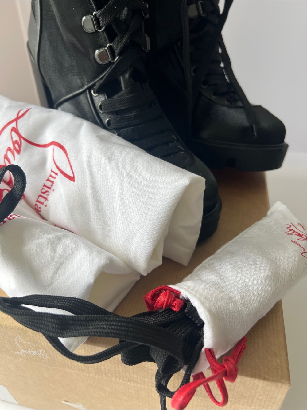 NIB Christian Louboutin Macademia 70 Black Combat Boots EU 40 Red Sole - Picture 15 of 16